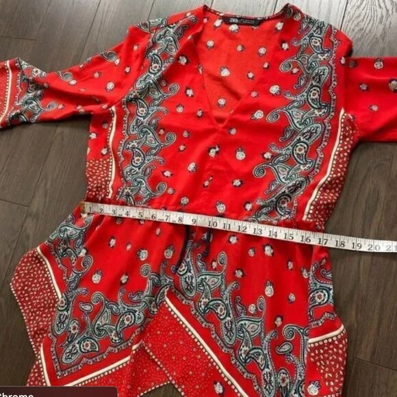 ZARA Asymmetrical Printed Top - Picture 14 of 14